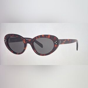 Celine Sunglasses CL40193I; frame: Tortoise; lenses: Grey